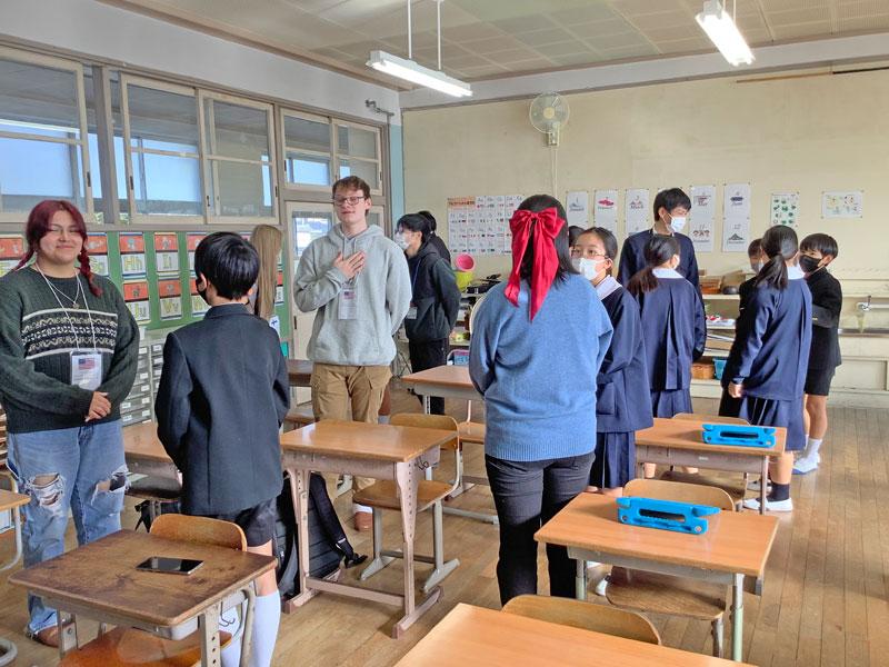 防府市立富海小学校との交流の様子1