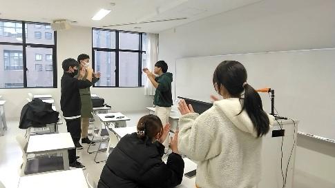 学生ぷちボランティアセンター（通称 ぷちぼら）のスタッフと山口市の放課後児童クラブに通う子どもたちの様子1