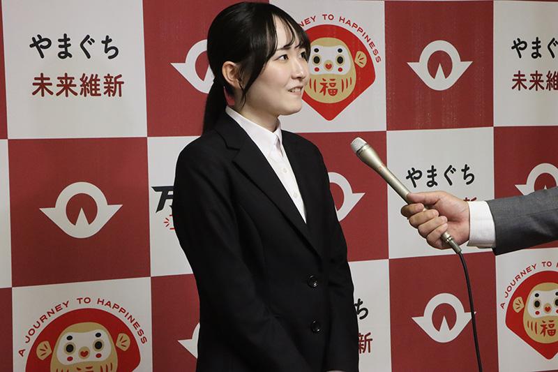 絵本完成贈呈の様子4