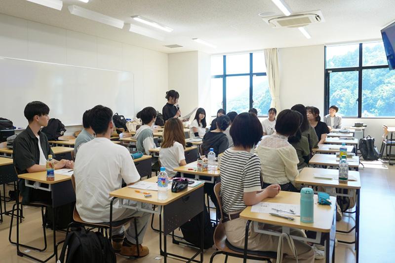 ソーシャルワーク実習A・B報告会の様子5