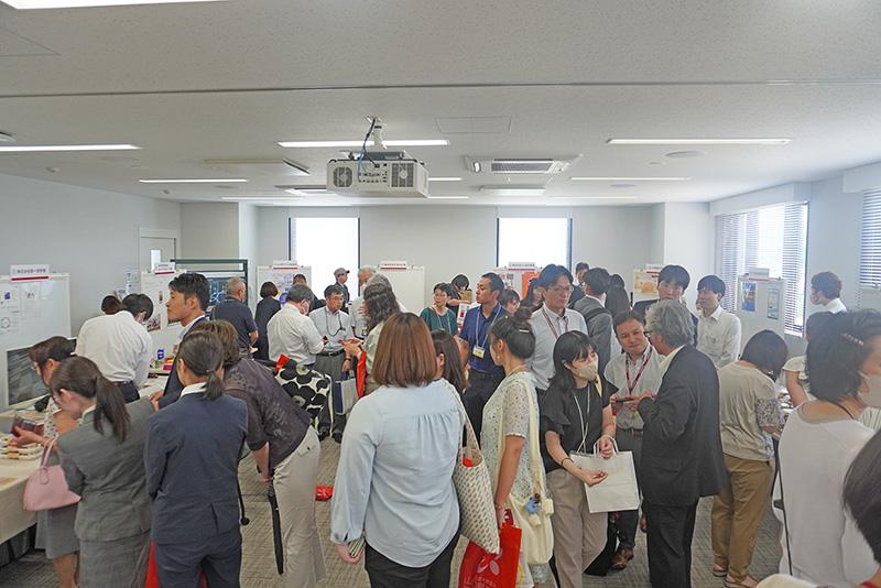 「県大見本市」の様子4