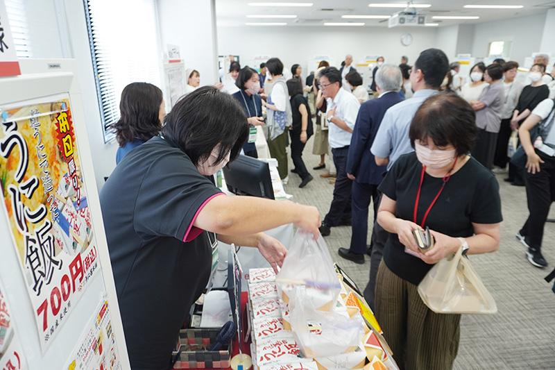 「県大見本市」の様子4