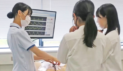 山口県立大学の学部オープンキャンパス実習室等見学