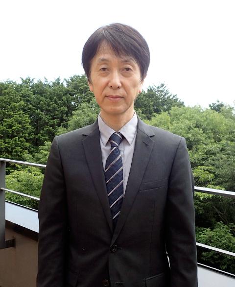 研究科長の写真