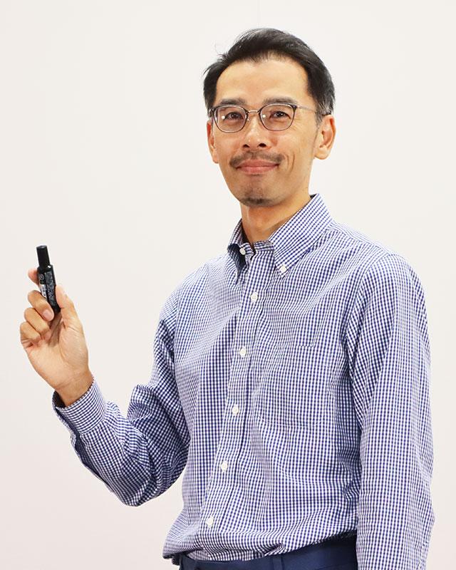 菱岡教授の写真