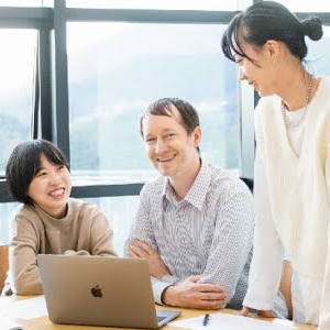 国際文化学科の教員紹介