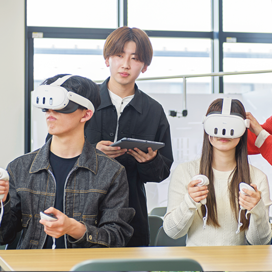 情報社会学科のカリキュラム