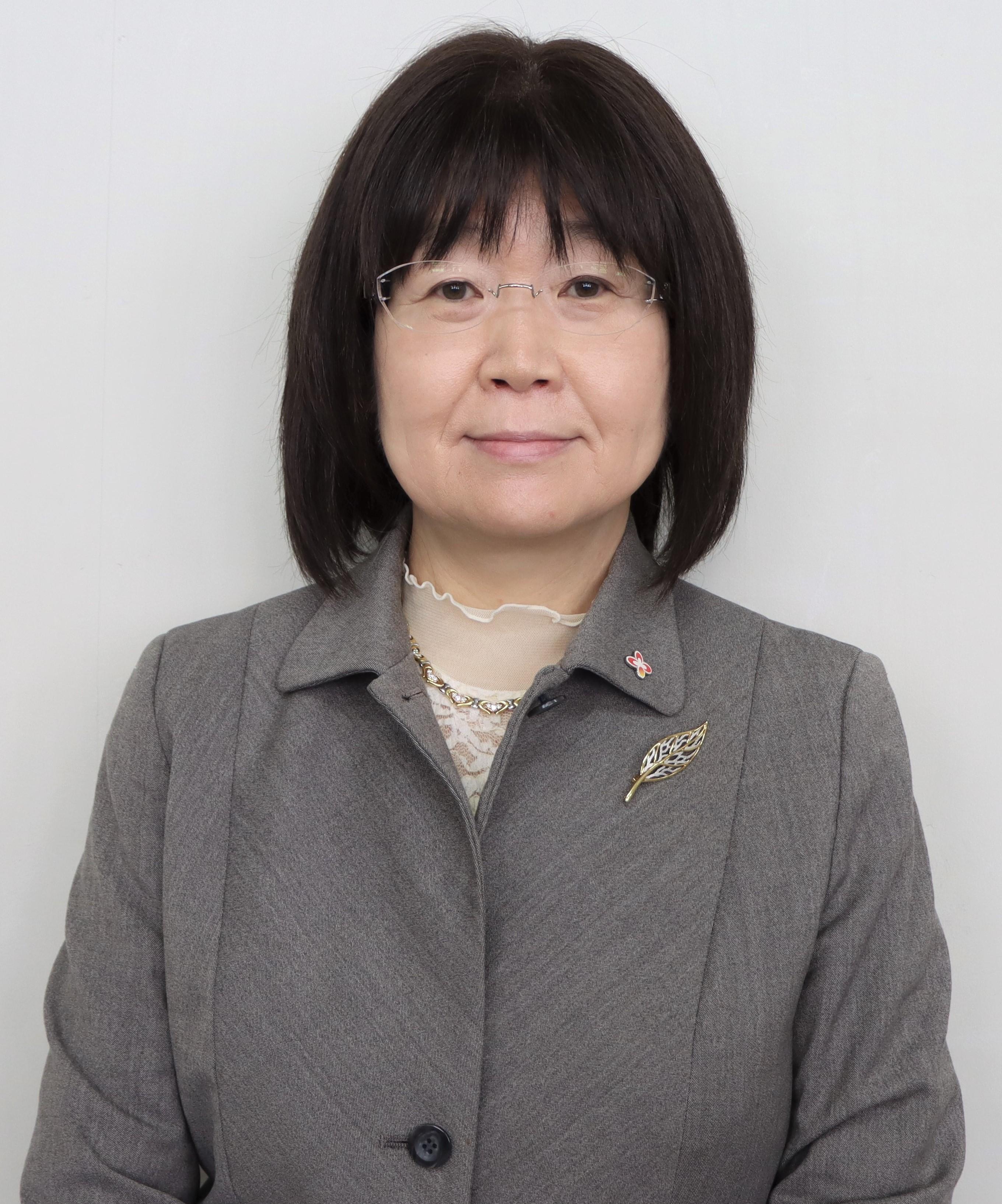 白野　容子