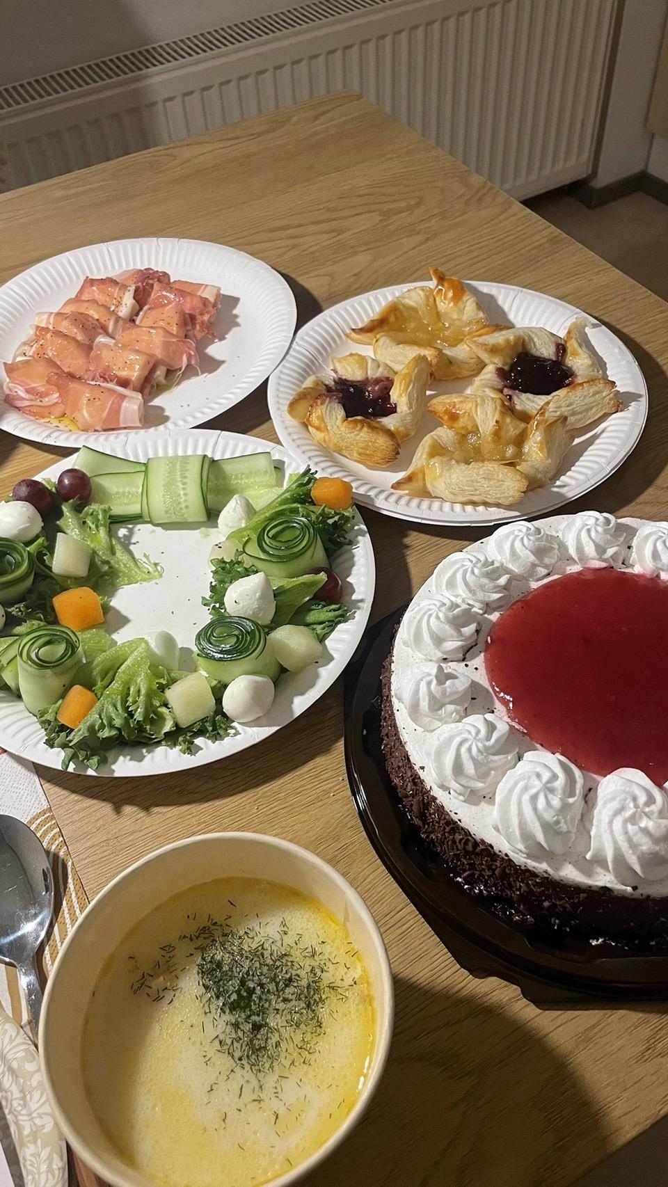 クリスマスの日のホームパーティー