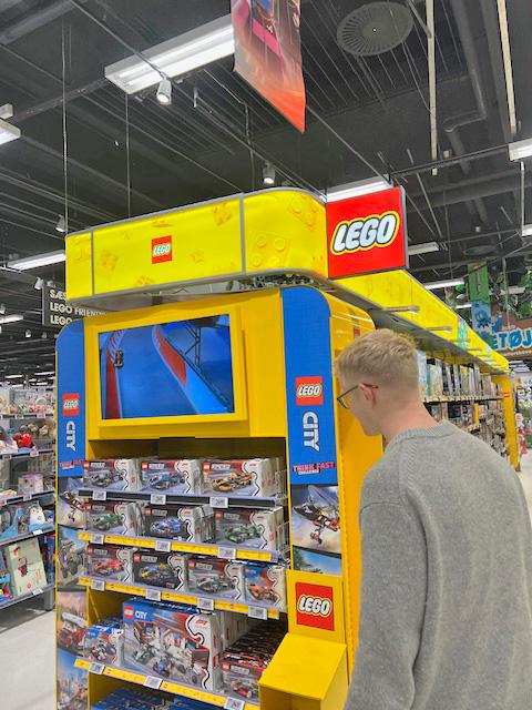 スーパーにあるLEGOショップ