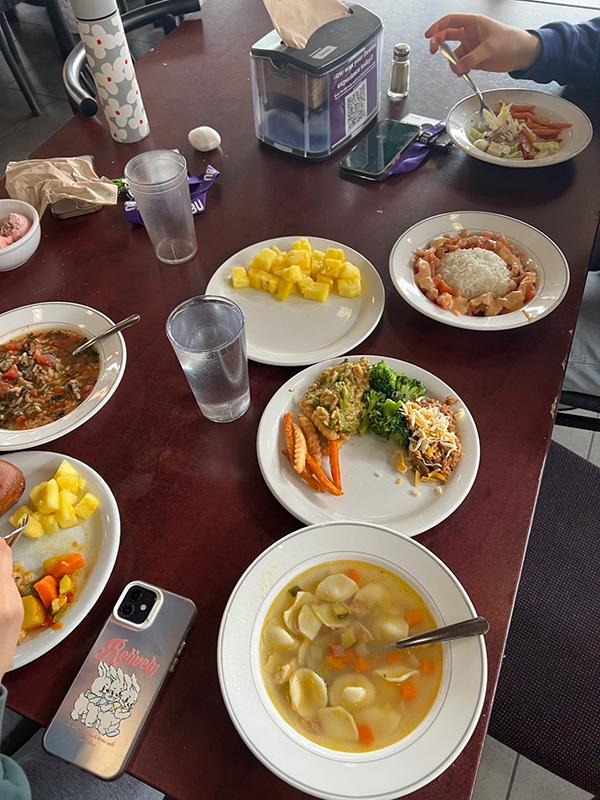 食堂の料理