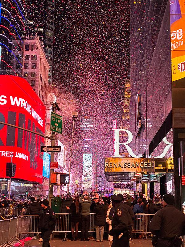 タイムズスクエア1